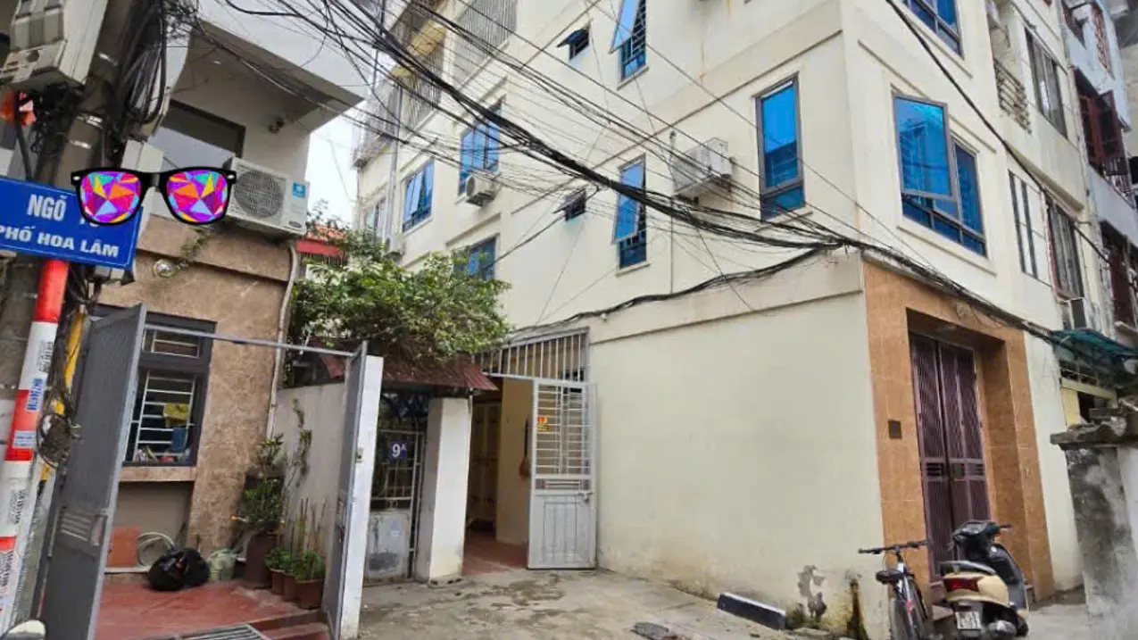 Bán nhà riêng 35m2 Việt Hưng, Long Biên, đầy đủ công năng, ô tô đỗ cửa