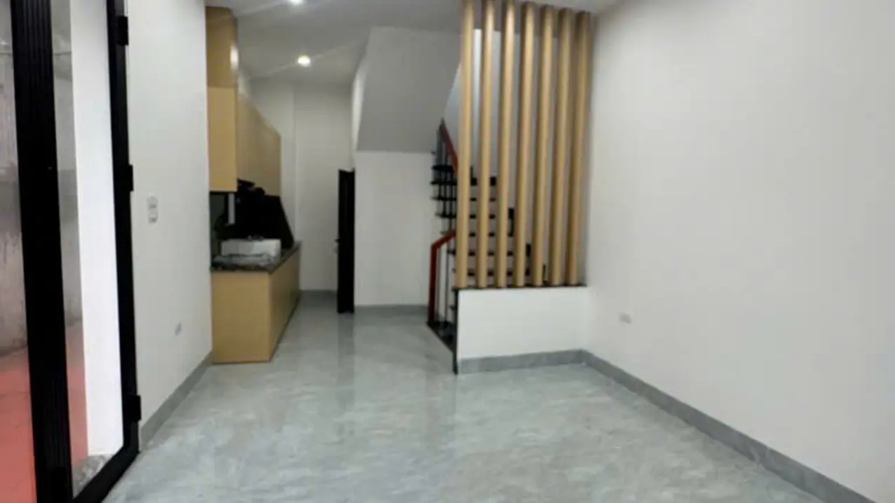Nhà KHÂM THIÊN, 30m2, 2 mặt thoáng, gần phố, chỉ 5.6 tỷ
