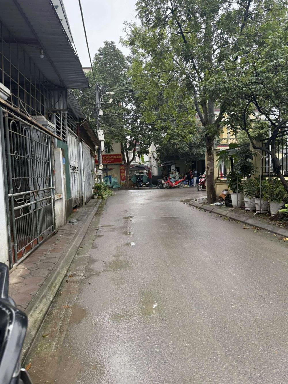 Bán nhà riêng 36m2 tại ngõ 279 đường Đội Cấn, Ba Đình, nội thất đầy đủ