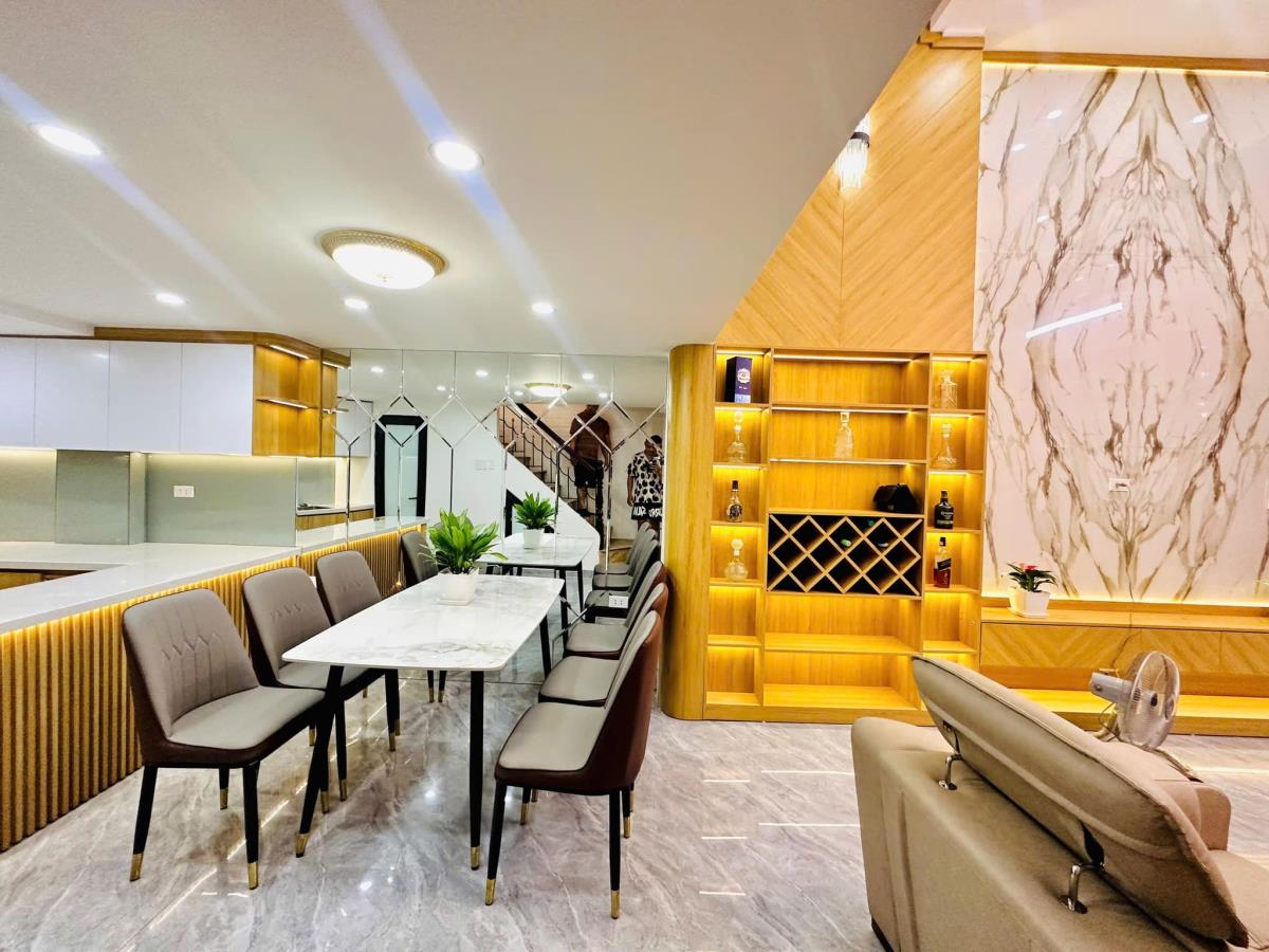 Bán nhà 55m2 Định Công Thượng, ngõ thông Ô Tô, gần phố, Giá 8,5 tỷ