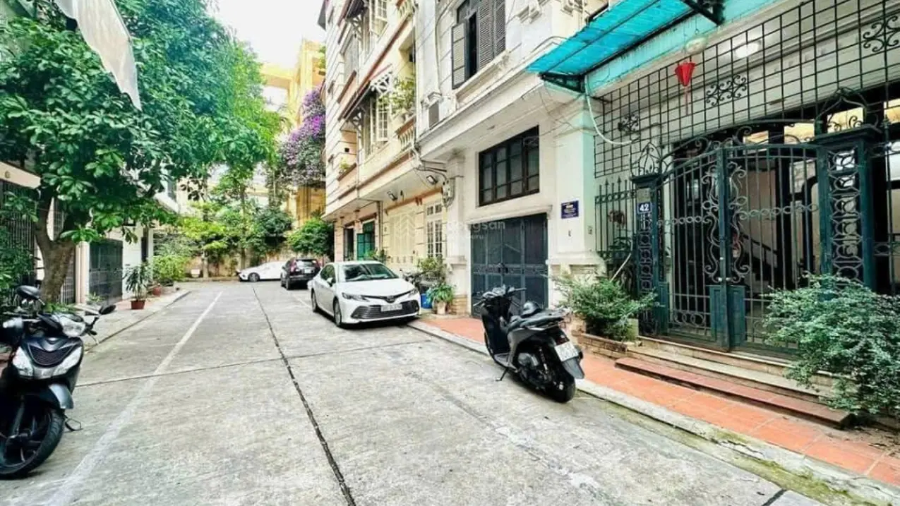 Bán nhà phân lô 55m2 đường Giảng Võ Đống Đa Hà Nội giá 15 tỷ thuận tiện sinh lời