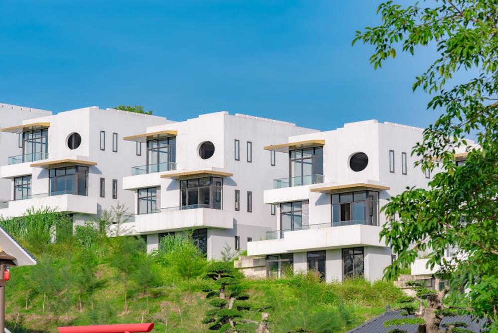 Cần bán biệt thự số 25 - 27 Đặng Dung, phường Tân Định, Quận 1, diện tích 8x21m, hầm, 2 lầu, công nhận 160,4m², giá 96 tỷ