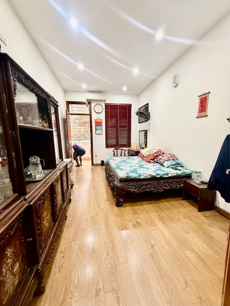 Bán nhà riêng 75 m2 hẻm Đ. Trần Huy Liệu, Phú Nhuận tiện di chuyển