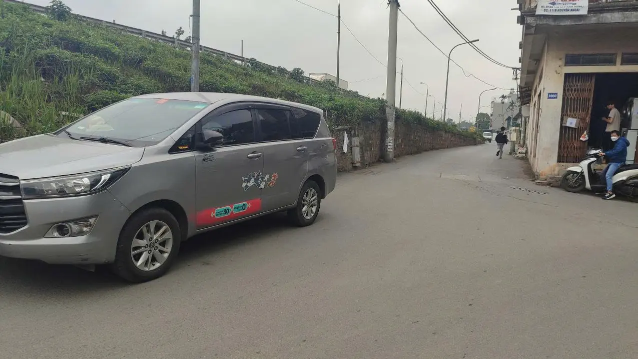 Giá đầu tư mặt phố Nguyễn Khoái bán 260M đất Hoàng Mai