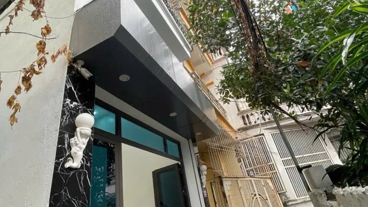 Bán nhà riêng 43 m2 tại Nguyễn Văn Cừ, Ngọc Lâm, Long Biên, Hà Nội, sổ đỏ đẹp