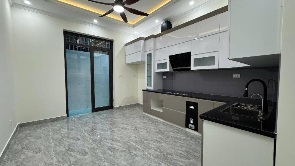 Bán căn hộ dịch vụ mới Mễ Trì, Từ Liêm, 57m x 7 tầng x 17 phòng khép kín