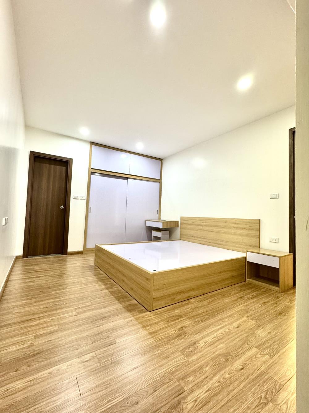 Bán căn hộ  The Wisteria, Đường 32 Hoài Đức, Hà Nội, tiện ích đầy đủ, giá 69,5 tỷ