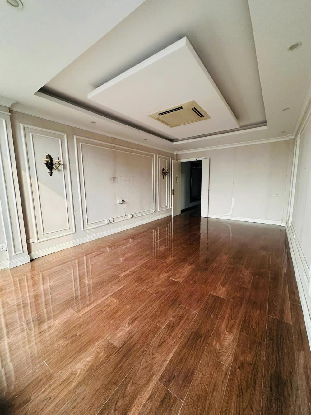 Bán nhà mặt ngõ to Phố Cao Bá Quát, Ba Đình, nhà 3 mặt thoáng, DT 45m2x6tầng, MT 4.2m, nhà sát MP