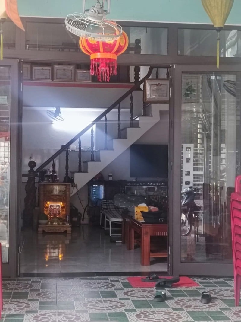 Nhà mt tôn đức thắng, 2 tầng, 77m2, mặt bằng kinh doanh đỉnh, giá đầu tư 6.x tỷ