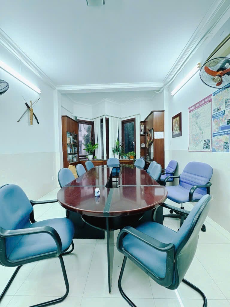 Bán nhà mặt phố Trần Quý Kiên, Dịch Vọng, Cầu Giấy, 40m², giá 27,8 tỷ