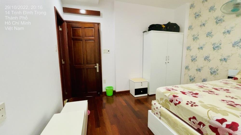 Bán nhà mặt phố 6,1x19m đường Phạm Văn Bạch, Tân Bình, Hồ Chí Minh, kinh doanh sầm uất