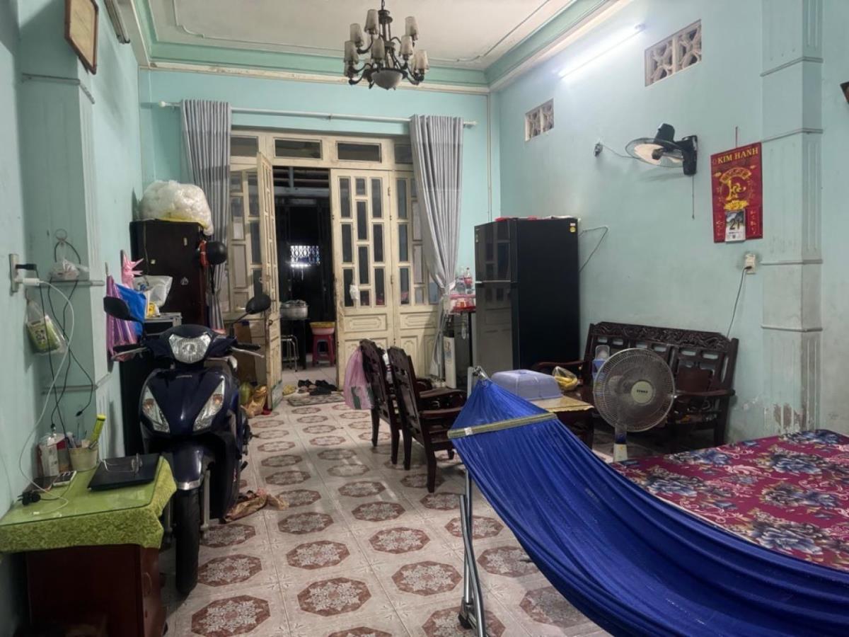 Sang nhượng nhà riêng 2 tầng lô góc mặt tiền Nguyễn Kiệm Gò Vấp 180m2 giá chỉ 22 tỷ