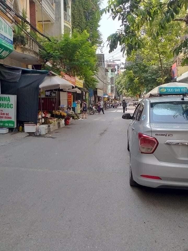 Sang nhượng nhà lô góc 90m2 mặt phố An Hoà Quận Hà Đông giá 16,xx tỷ
