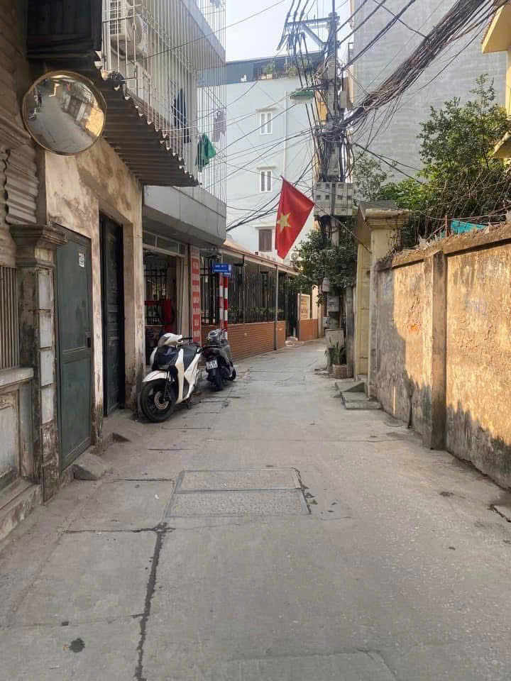 Siêu phẩm hoàng mai mặt ngõ kinh doanh  ô tô đỗ cổng  sổ hoa hậu