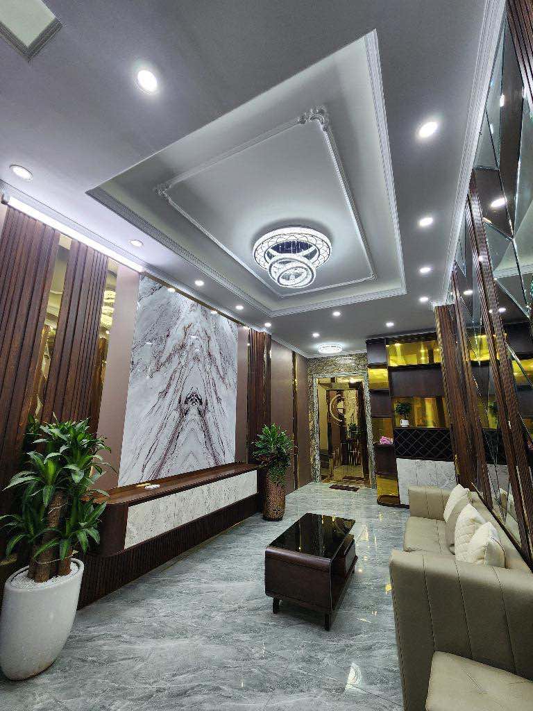 Bán nhà phố Bạch Mai - lô góc - tháng máy - ngõ rộng gần ô tô