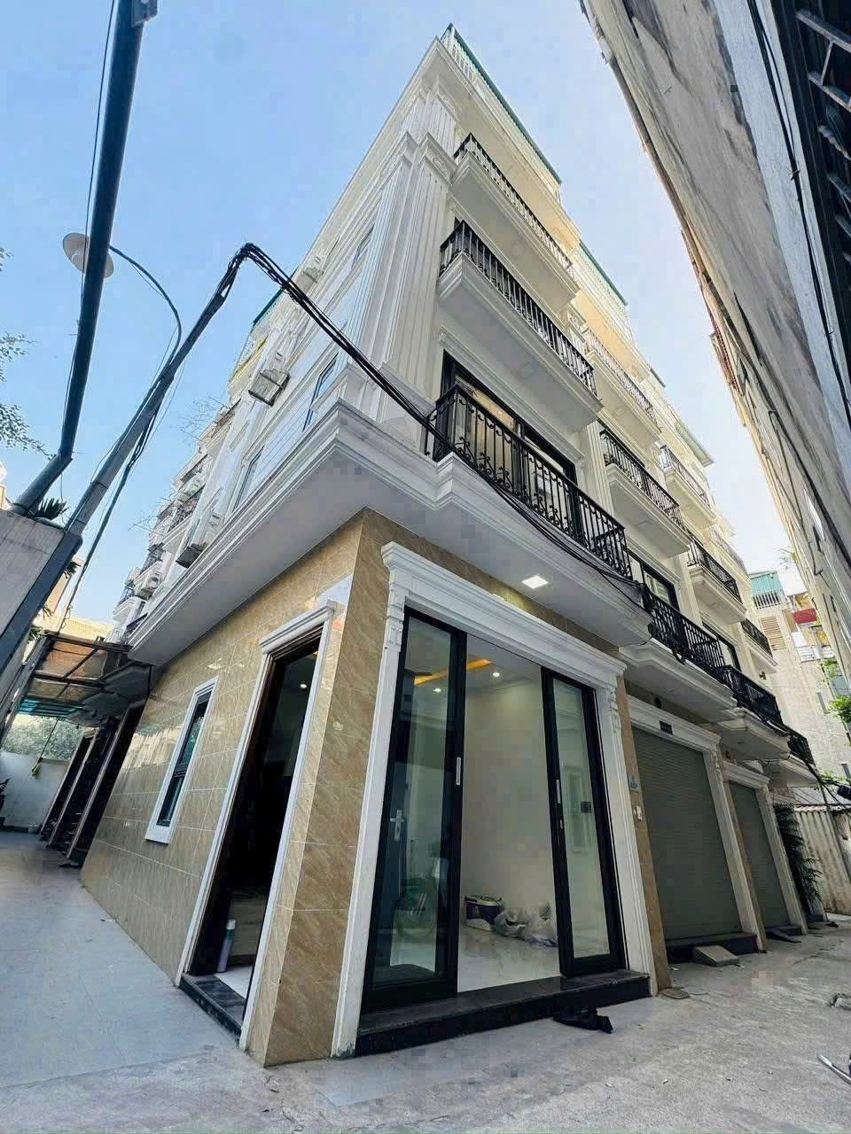 Ngọc lâm - nguyễn văn cừ, long biên - phố ẩm thực - ngõ ôto - 40m2 x 5 tầng - 7.