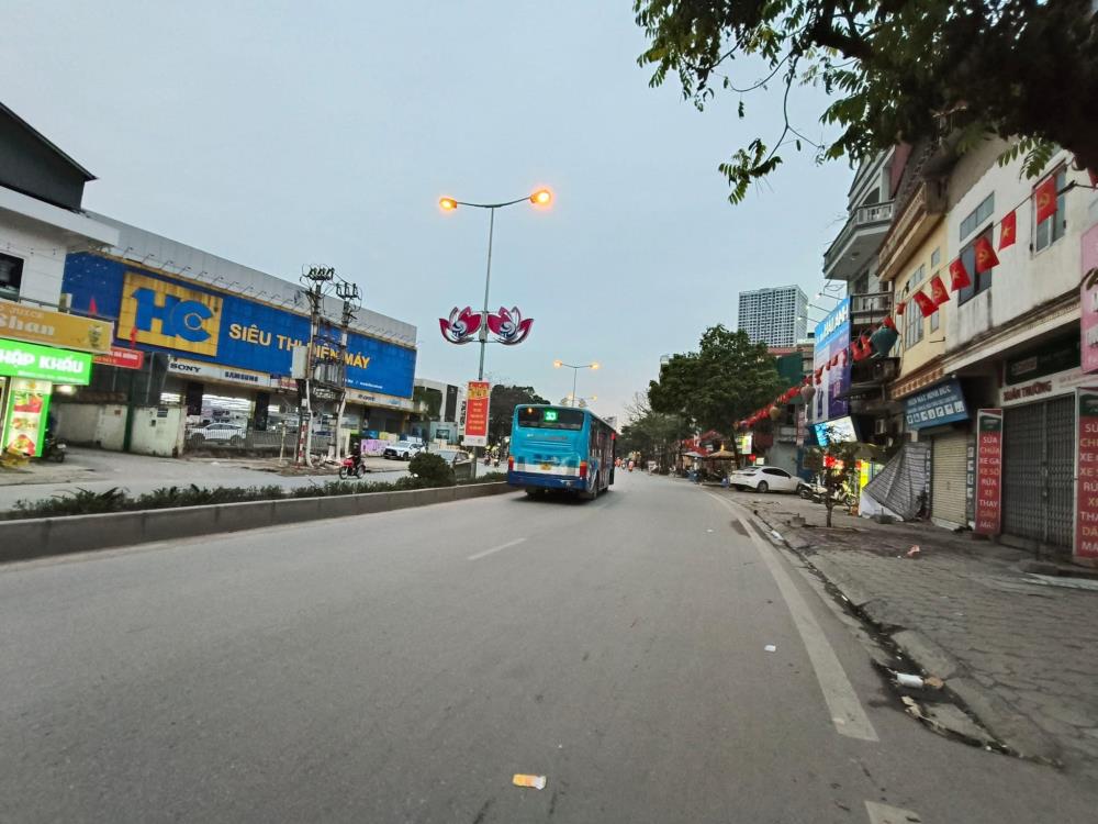 Giảm chào 500tr. Nhà Tân Mai - Trương Định 4 tầng bề thế 22m2, ngõ to như phố, chỉ 3 tỷ 8
