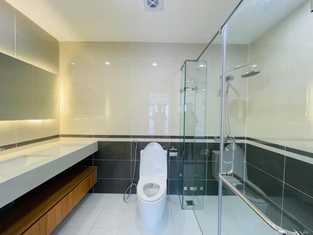 Bán Nhà Mặt Tiền Cao Đạt, Trần Bình Trọng, Q5, 6x17m, 5 Tầng, 23 Tỷ