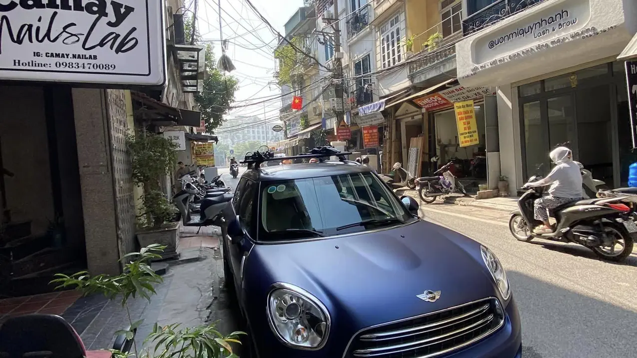 Cho thuê Nhà 2 Tầng Haonf kiếm, gần Nhà Hát Lớn,33m, MT 3,5m ô tô đỗ, Tiện lợi kinh doanh