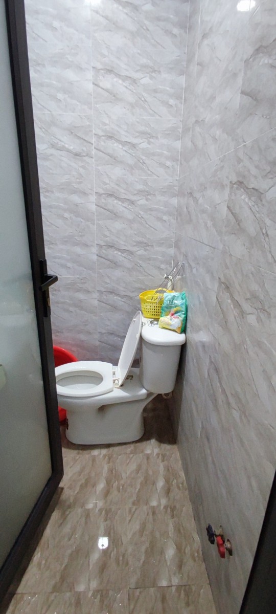 Cho thuê phòng trọ diện tích 20 m2 đường Dương Hiến Quyền Vĩnh Hòa Nha Trang bao điện nước