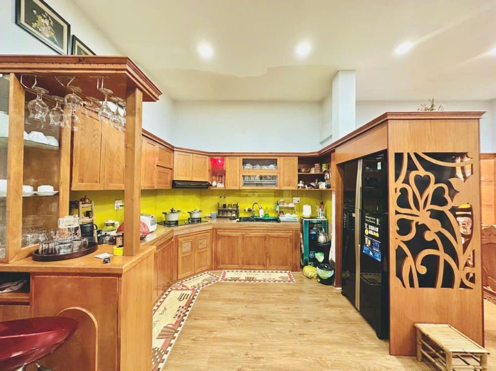 Bán nhà phố đường Nguyễn Trãi, Quận 1, hầm 7 tầng, diện tích 174m2, giá 69 tỷ
