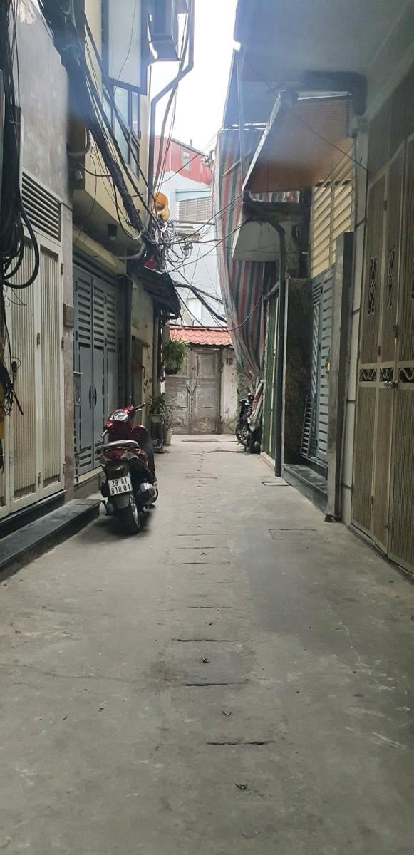 Bán nhà trần khát trân - 20m ra phố - ngõ thông - giá 8.6 tỷ