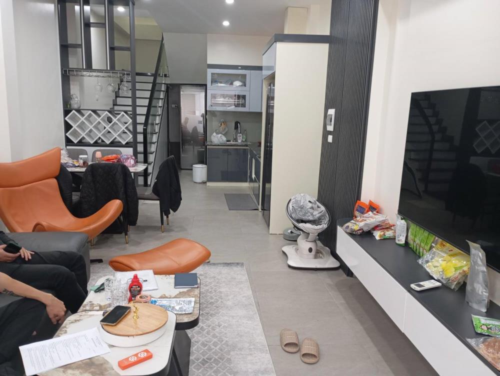 Cô năm bán căn nhà tâm huyết đi Mỹ đường Đoàn Nguyễn Tuấn giá 1tỷ2 - Bình Chánh - 90m2 - SHR
