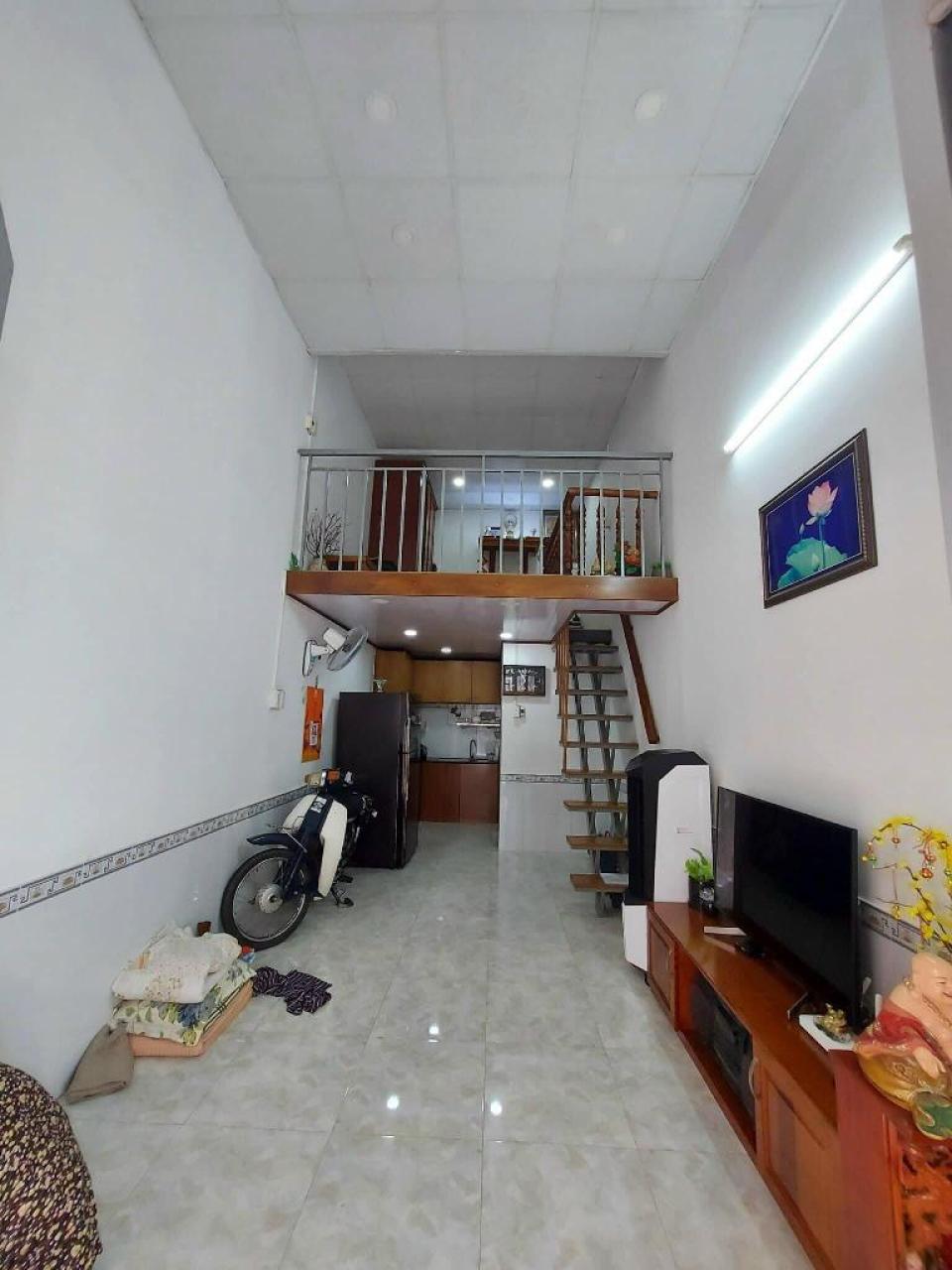 Nhà thống nhất p15 gv, 21m2, 3x7m chỉ 2.x tỷ