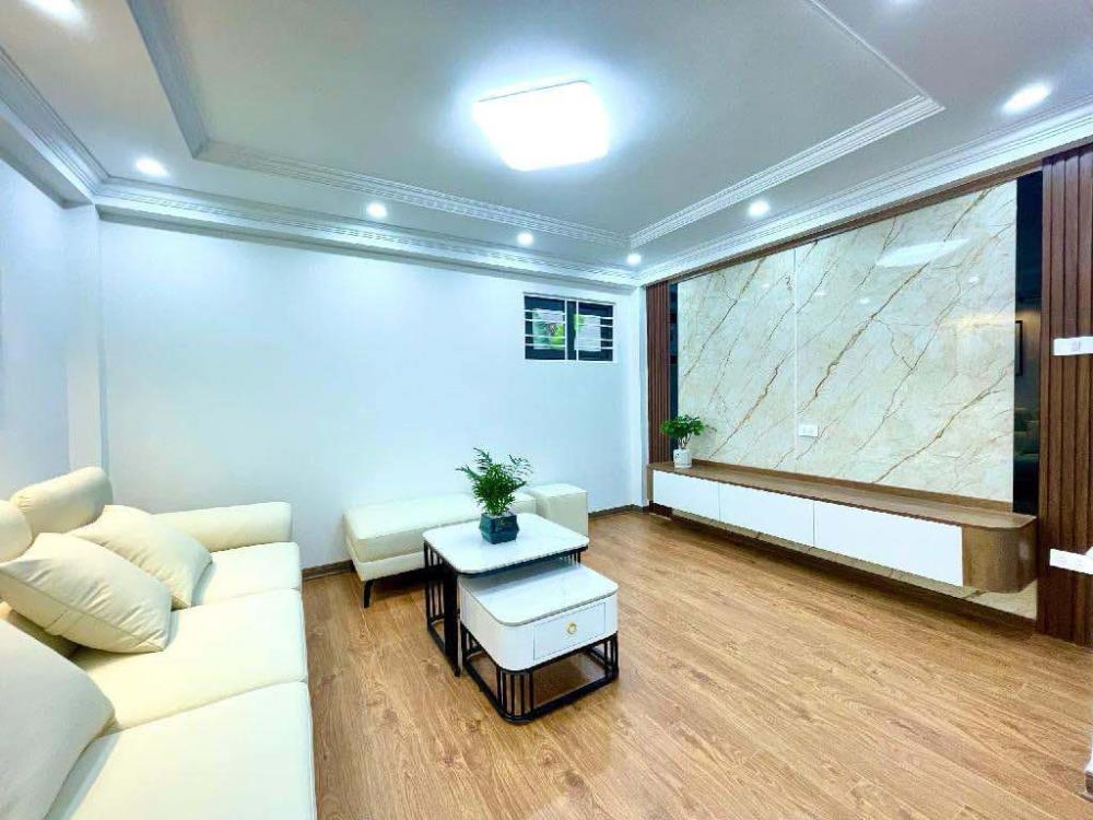 Giá tốt 6,8 tỷ  vạn phúc /hà đông /40m 5 tầng