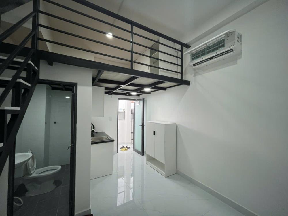 Chủ cho thuê phòng  có cửa sổ, có gác, Bếp riêng Đường Hoàng Hoa Thám