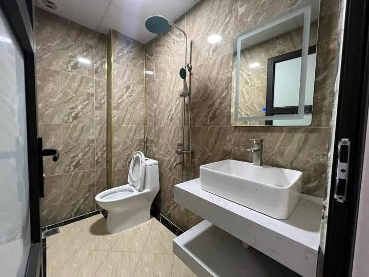 Bán nhà riêng Trương Định 45m2 7,5 tỷ ngõ rộng gần ô tô đầy đủ nội thất