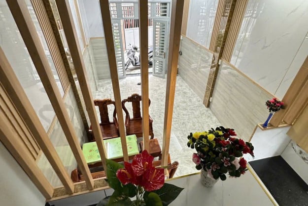 Bán nhà HXH 6m Đất Thánh P.6 Tân Bình, hẻm thông, căn góc 4.3x16m, 3 lầu ST, chỉ 9.2 tỷ TL