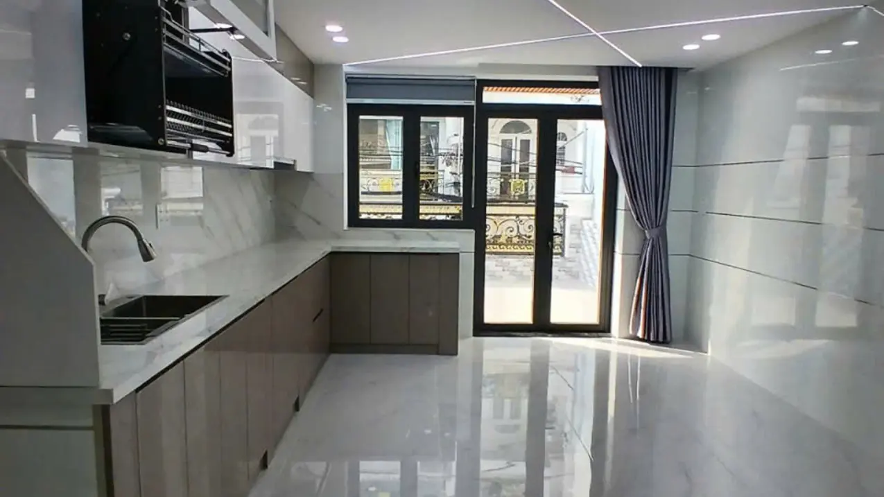 Bình Tân, Nhà 5 tầng 80m2, Ngang4.2m, cạnh mặt tiền Hl2, ,kinh doanh,ô tô, giá rẻ