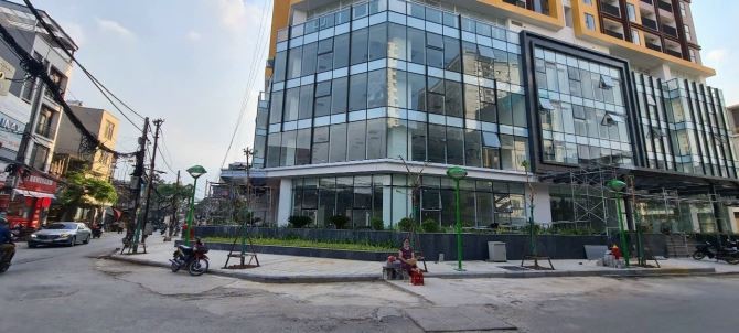 Cho thuê nhà phố thương mại 210m2 tại 120 Định Công, Hoàng Mai, tiện ích đa dạng