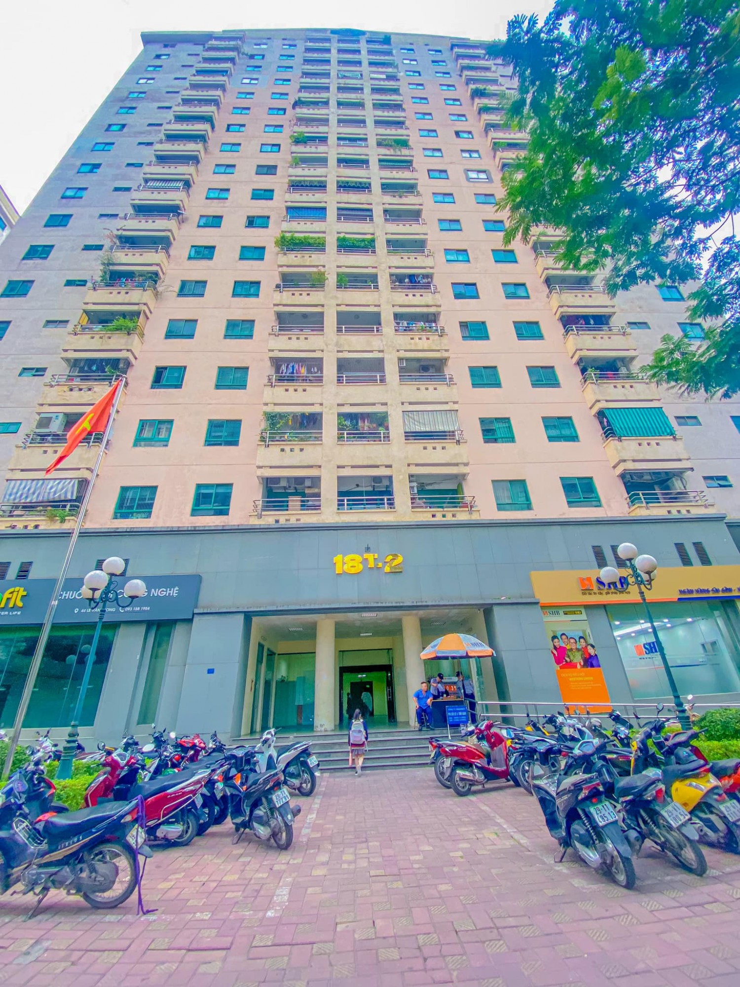 Bán chung cư 18-T2 Lê Văn Lương Thanh Xuân 95m2 2PN 2WC giá 3.69 tỷ
