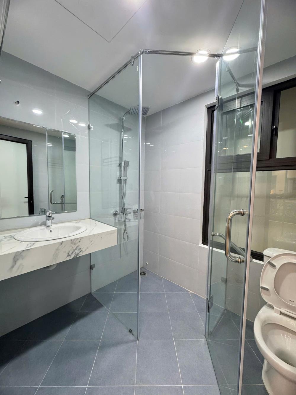 Cần bán nhà phố Cầu Giấy 33m, 5 tầng, mặt tiền 5m giá 7,3 tỷ