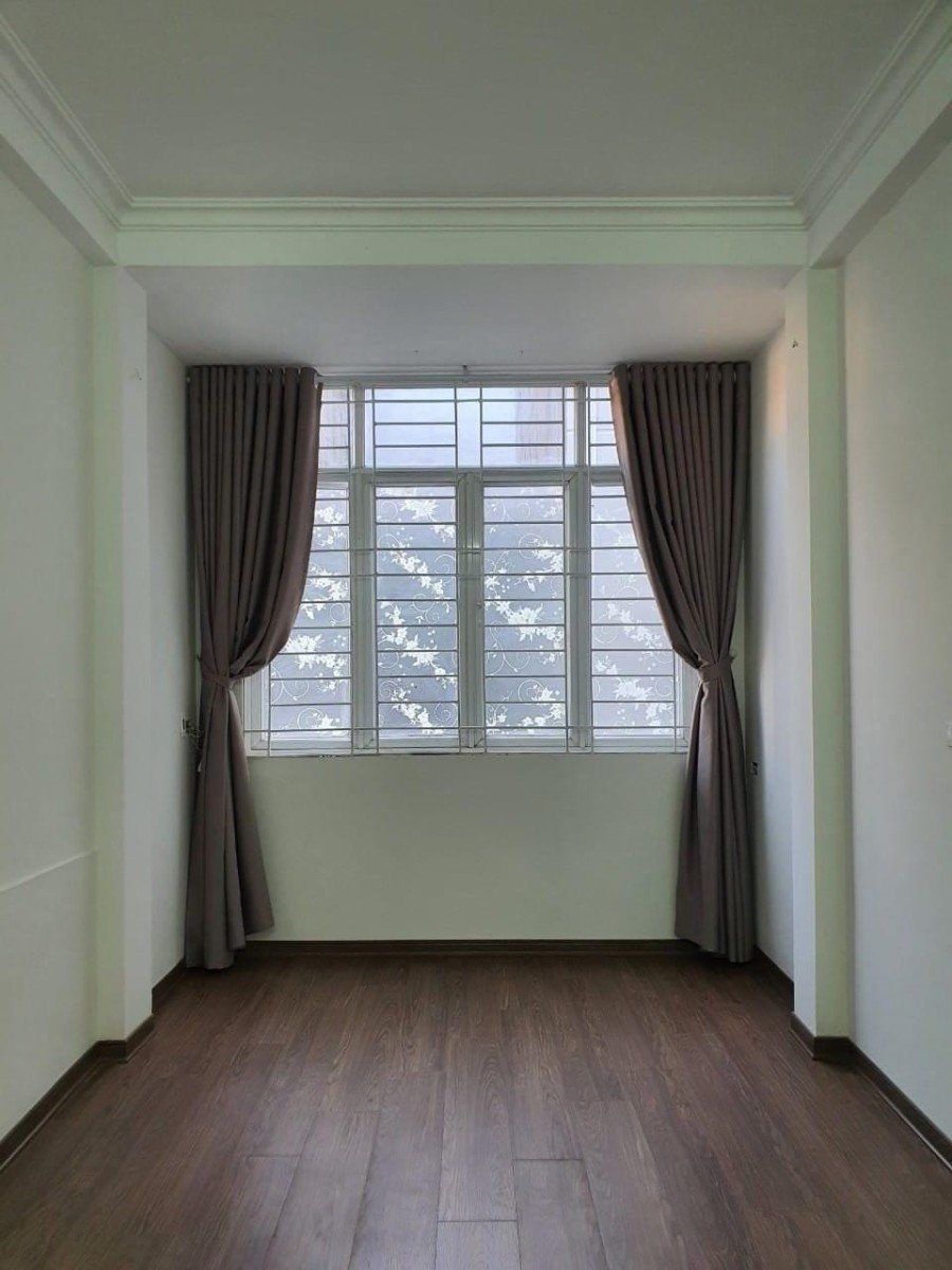 6.7 tỷ - Ô tô đỗ cửa - Trung Kính, Cầu Giấy - Kinh doanh - Sổ phân lô - 30m², 4 tầng