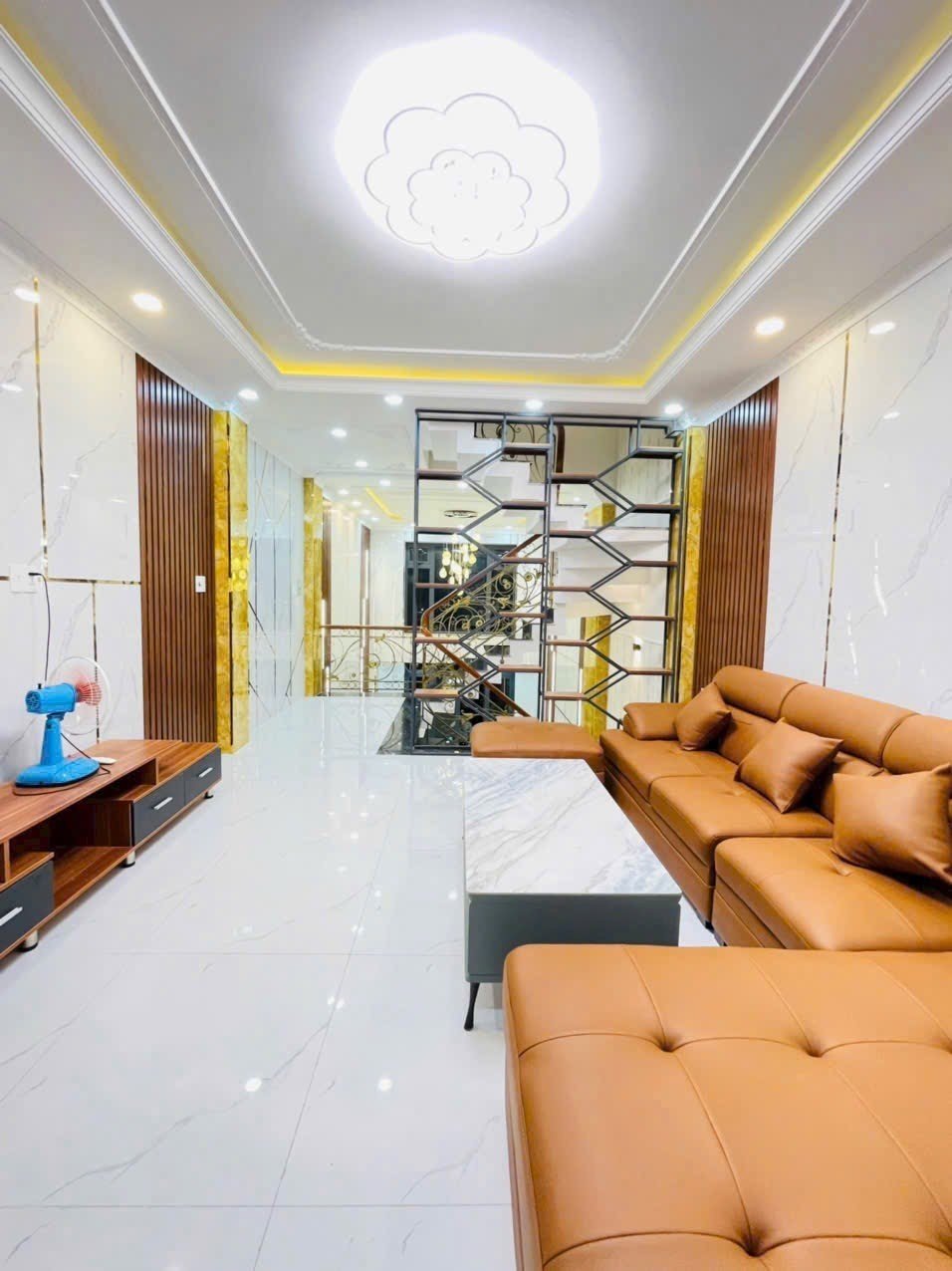Bán nhà siêu phẩm đường Nguyễn Sơn, 6 tầng thang máy, nhà mới full nội thất