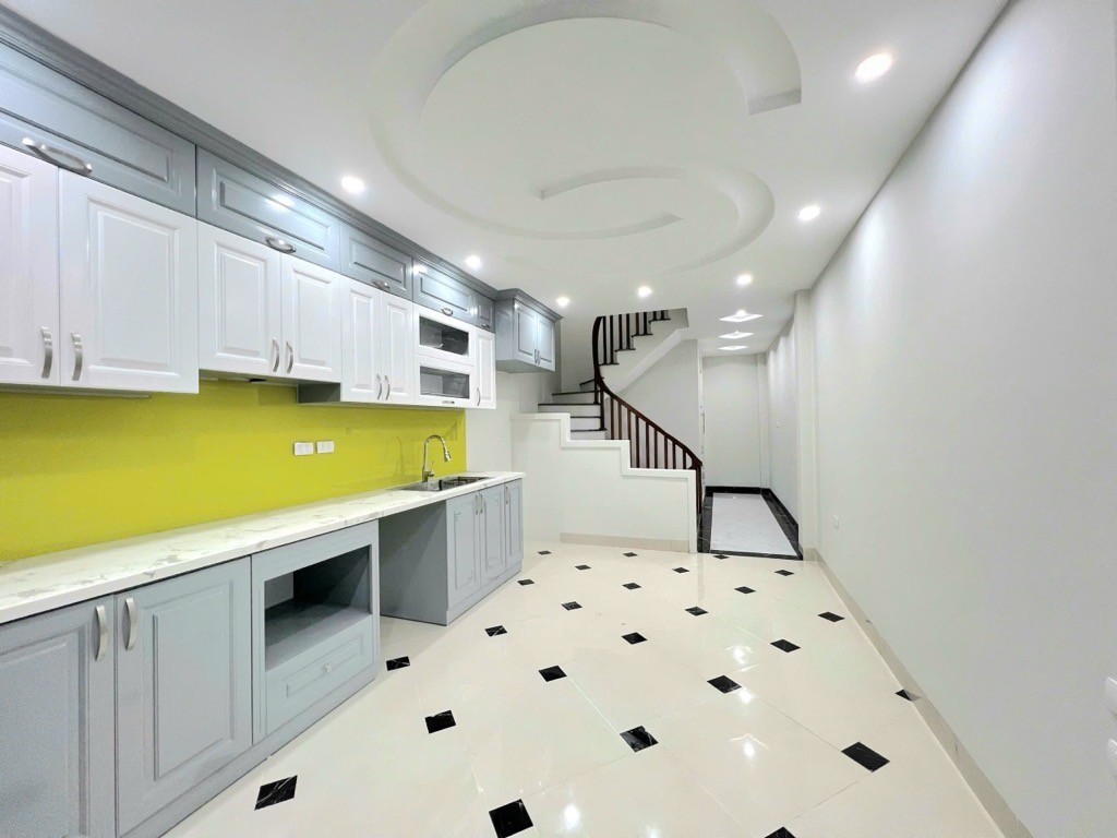 Cơ hội sở hữu nhà đẹp Kim Giang – 7 tầng  - thang máy - giá tốt