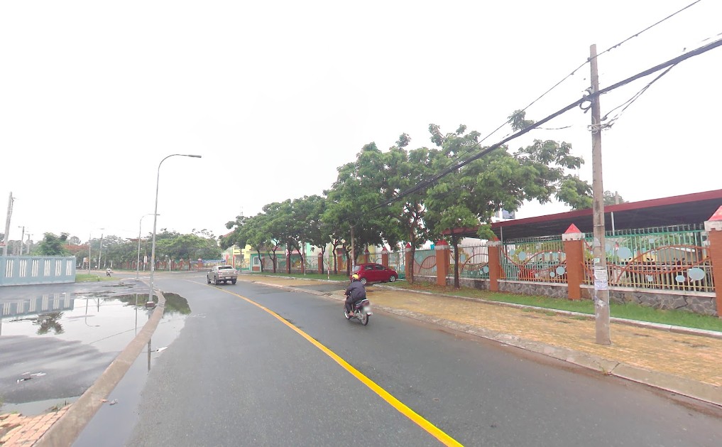 Bán nhà biệt thự liền kề 94,4m2 đường Nguyễn Hoàng Tôn, Tây Hồ, Hà Nội giá 39,7 tỷ