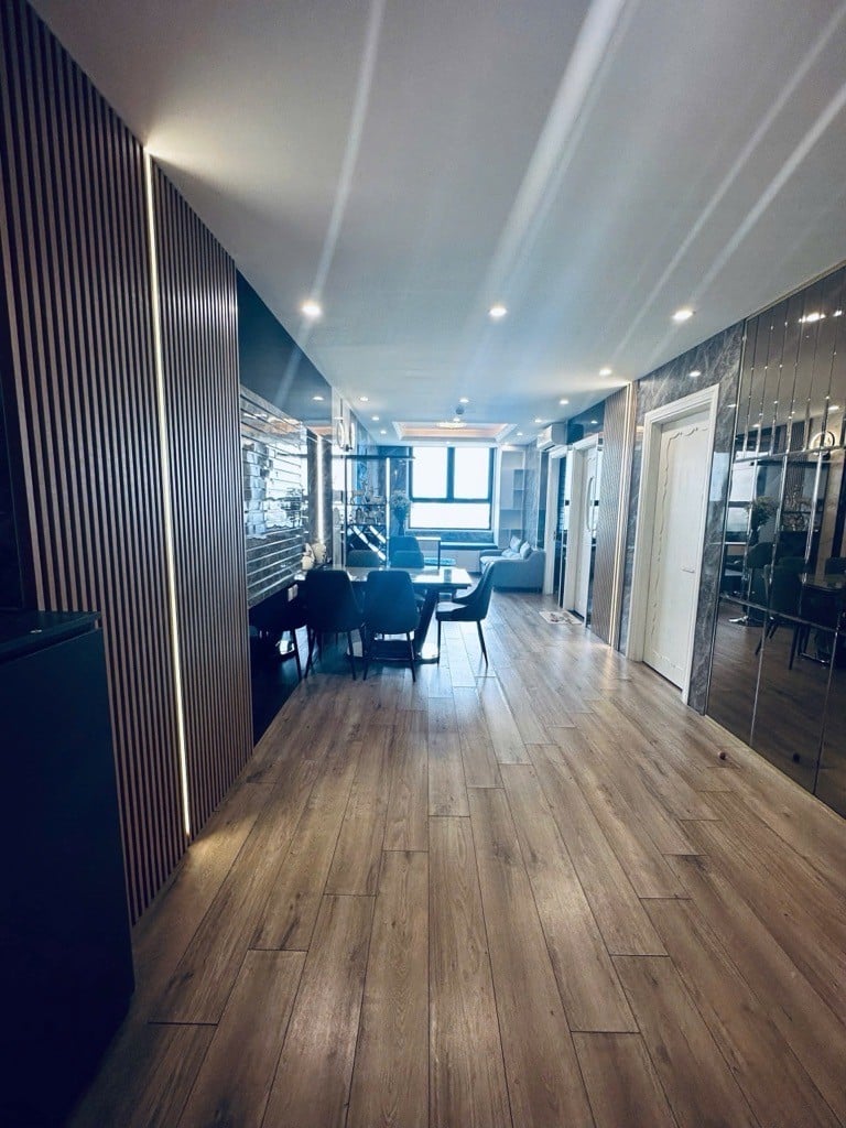 BQL bán Q7 Riverside 2PN2WC căn góc 2PN 3 tỷ có NT thiện chí bán 0706 679 ***