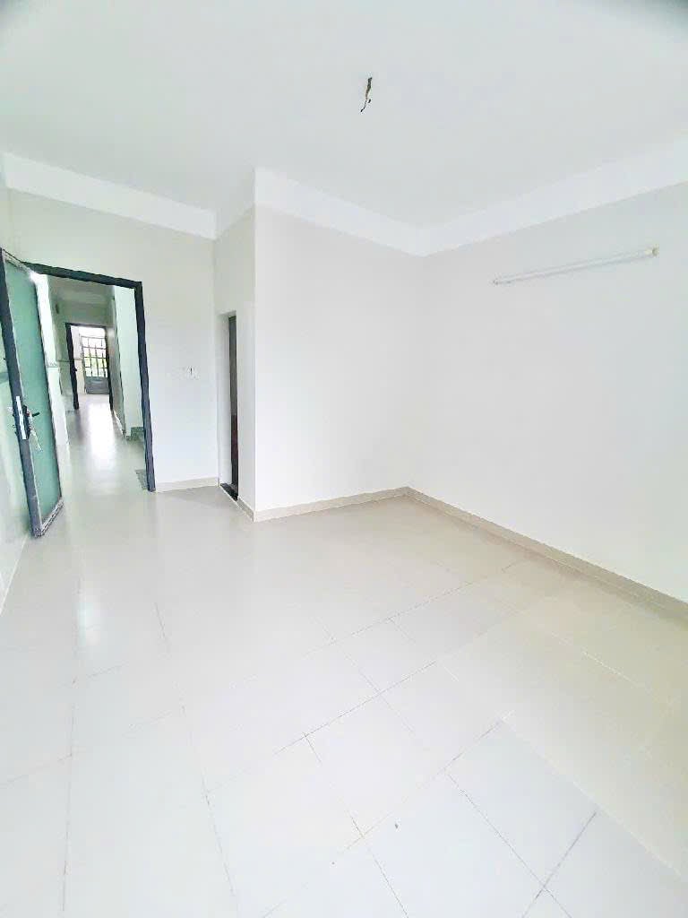Bán nhà mặt phố TT Ba Đình, diện tích 109m2, mặt tiền 6m