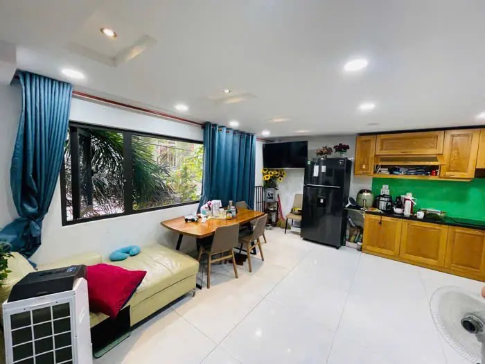Bán nhà Tây Sơn, 30m ra mặt phố, 6 tầng, thang máy