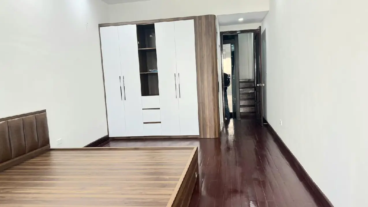 Nhà đẹp đủ đồ ở ngay, Cầu Giấy, 6 tầng thang máy, ngõ thông, 2 thoáng, 38 m2, chỉ 14.5 tỷ