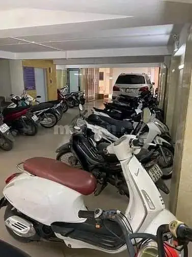 Tòa nhà văn phòng 10 tầng - gara ô tô 2 thoáng phố Nguyễn Xiển 175 m2, 55 tỷ