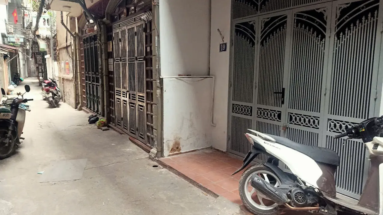 Nhà phố Pháo Đài Láng Đống Đa 32M2 4 tầng nội thất mới tinh 7 tỷ 2