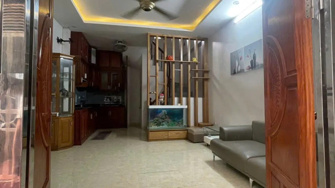 Bán nhà  ở ngay Mậu Lương, Hà Đông, 30m x 5 tầng, ô tô gần, 5 tỷ