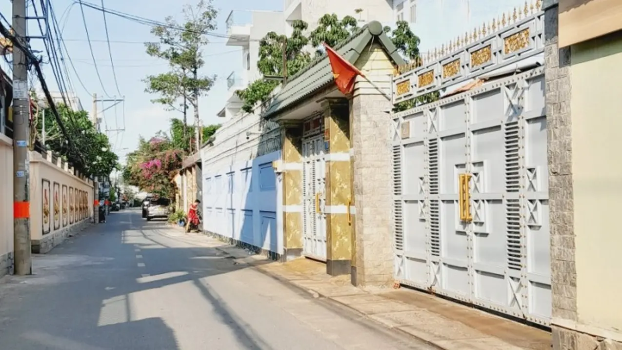 Bán nhà DT khủng (7 x 27)m Giá chỉ 40tr/m2 gần chợ Hiệp Bình Thủ Đức