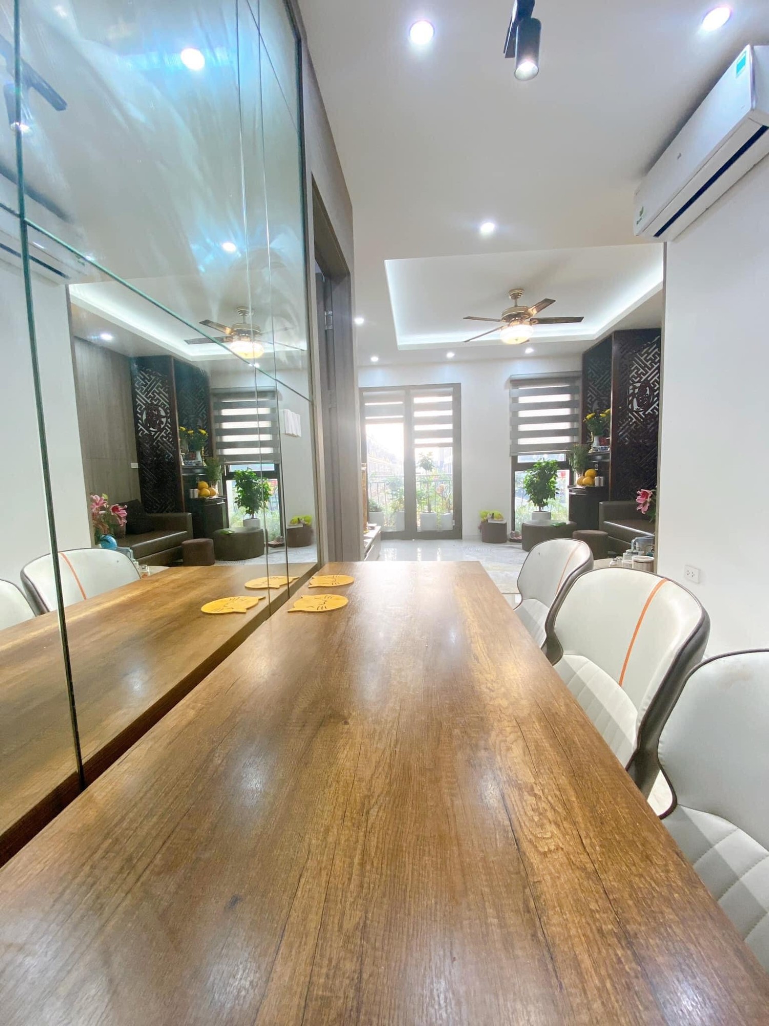 Bán biệt thự liền kề Hoàng Đạo Thành, Thanh Xuân, 63m2, 6 tầng, thang máy, Giá 15 tỷ