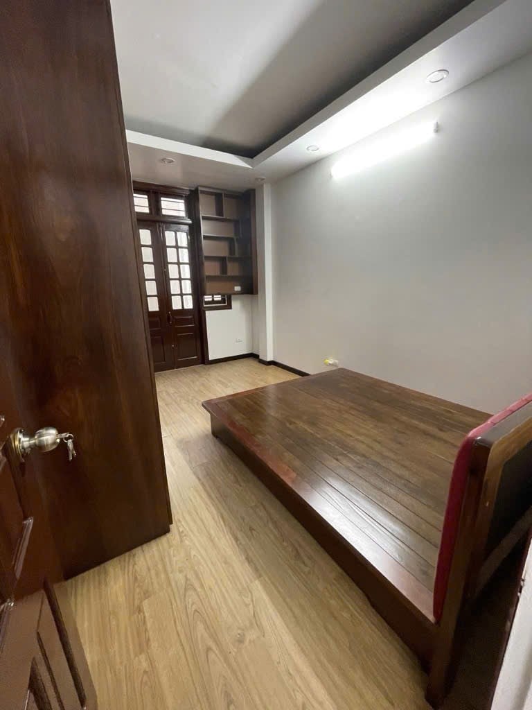 Bán nhà Nguyễn Ảnh Thủ, KDC Hoàng Hải, 160m2, ngang 8m, 2 tầng hoàn công đủ, 8.4 tỷ TL chính chủ